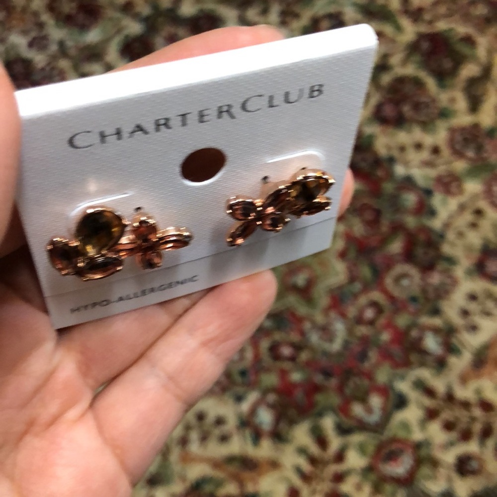 Set of 2 earrings. Brand new - Picture 4 of 4